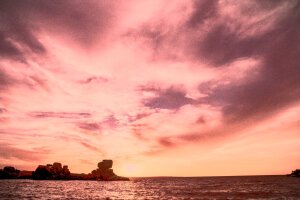 Stef Styles|Vintage|Cuba Street - ORA SD+ - Sunset over lake Victoria. Kisumo / Tanzania