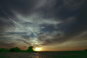 Stef Styles|The Traveller|Snowy Forest BRB-Triad - Sunset over lake Victoria. Kisumo / Tanzania